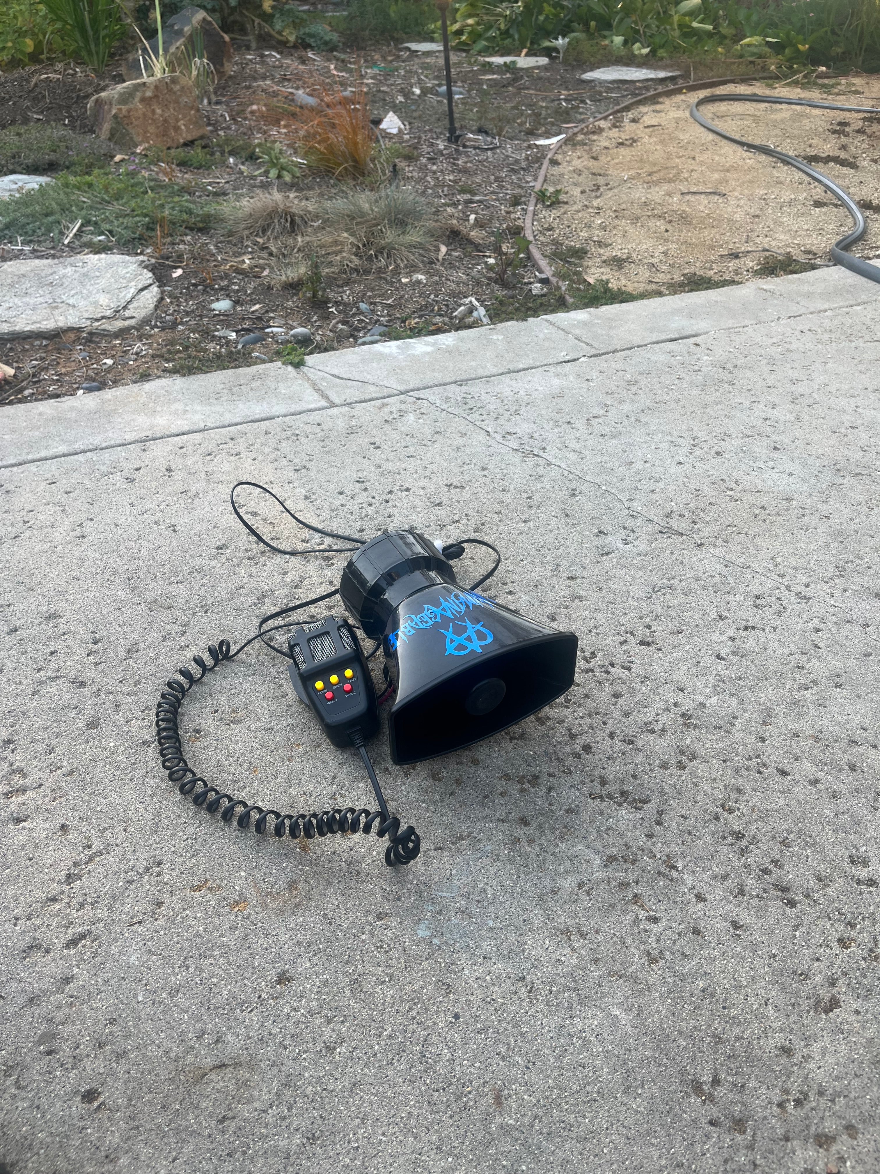 Police horn
