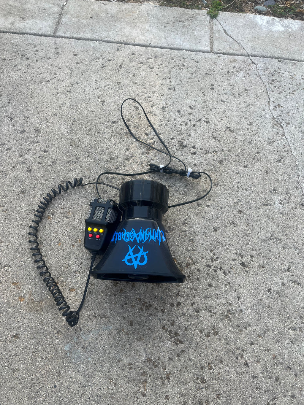 Police horn